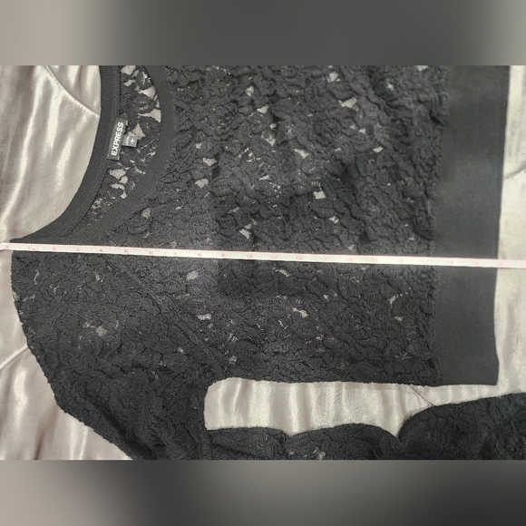 NWOT Express Black Lace Crop Top - Picture 7 of 8